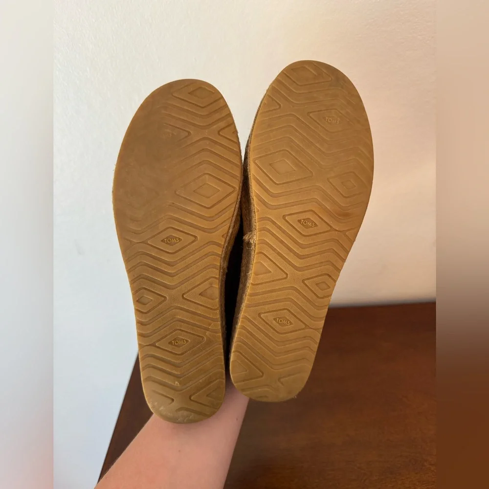 TOMS Womens Cassiah Shoes - Size 7